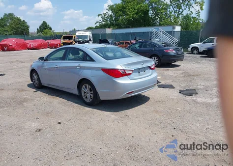2013 Hyundai Sonata Gls from USA, damaged, VIN 5NPEB4AC1DH557556